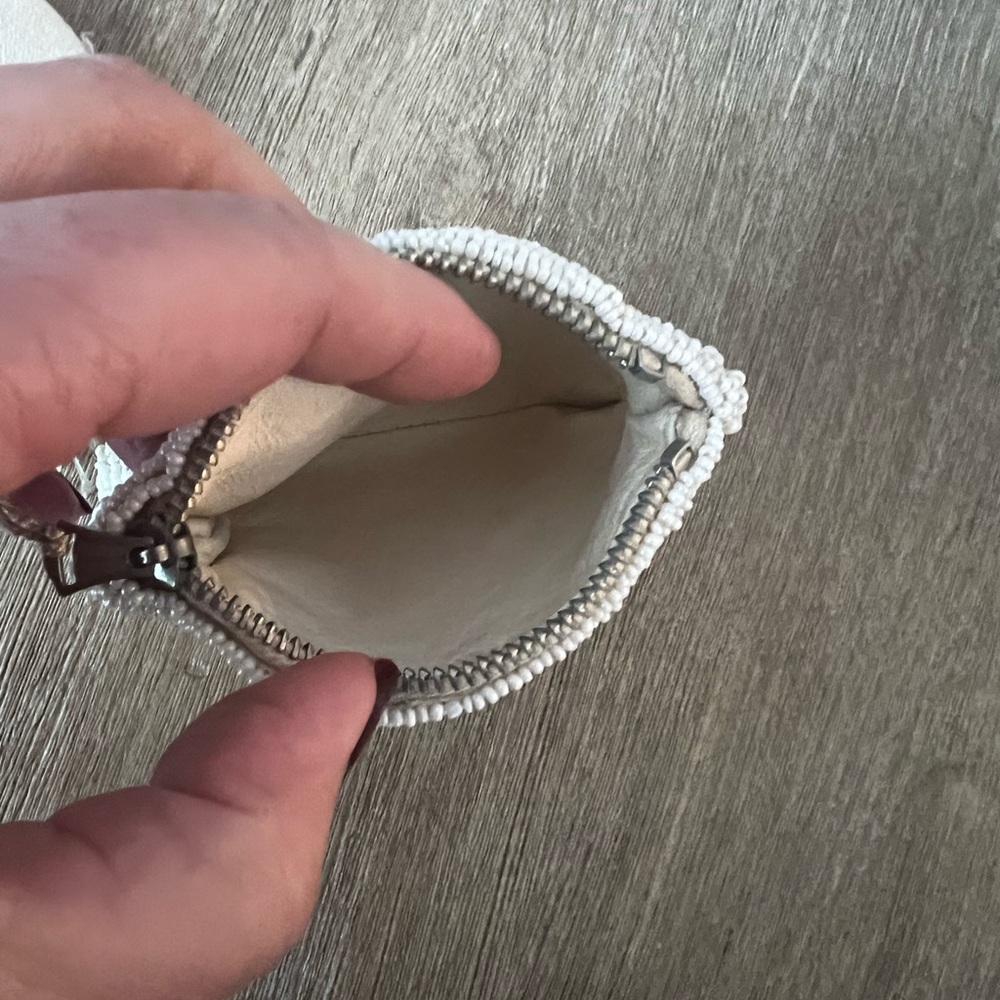 Boho White Beaded Coin Purse w/ Mirror & Powder Puff | Vintage Vanity Pouch - Picture 8 of 11